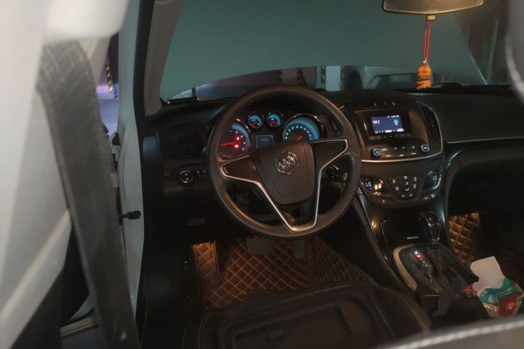 Used Buick Regal 2015 1.6T Leading Technology Model Steering Wheel