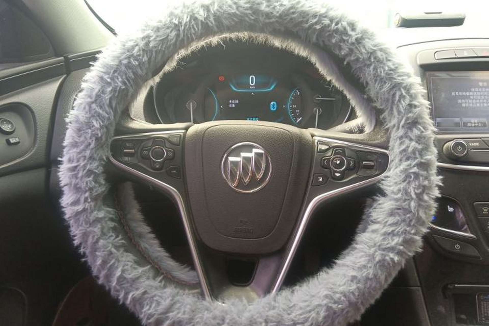 Used Buick Regal 2015 1.6T Elite Tech Model Steering Wheel