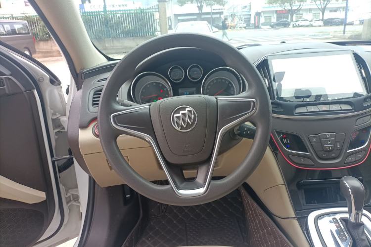 Used Buick Regal 2015 2.0L Leading Fashion Edition Steering Wheel