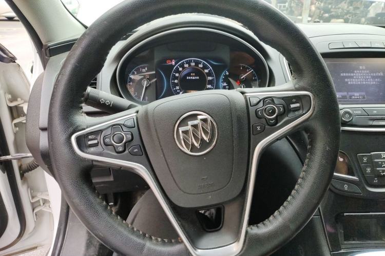 Used Buick Regal 2015 1.6T Elite Tech Model Steering Wheel