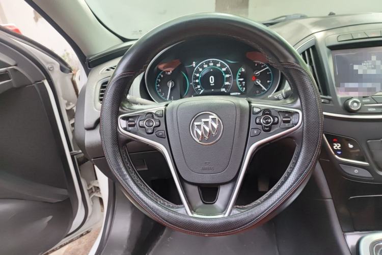 Used Buick Regal 2015 1.6T Elite Tech Model Steering Wheel