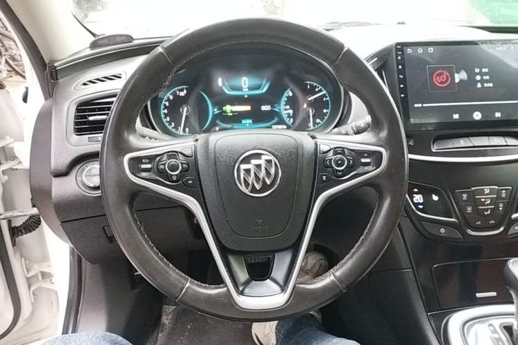 Used Buick Regal 2015 1.6T Elite Tech Model Steering Wheel