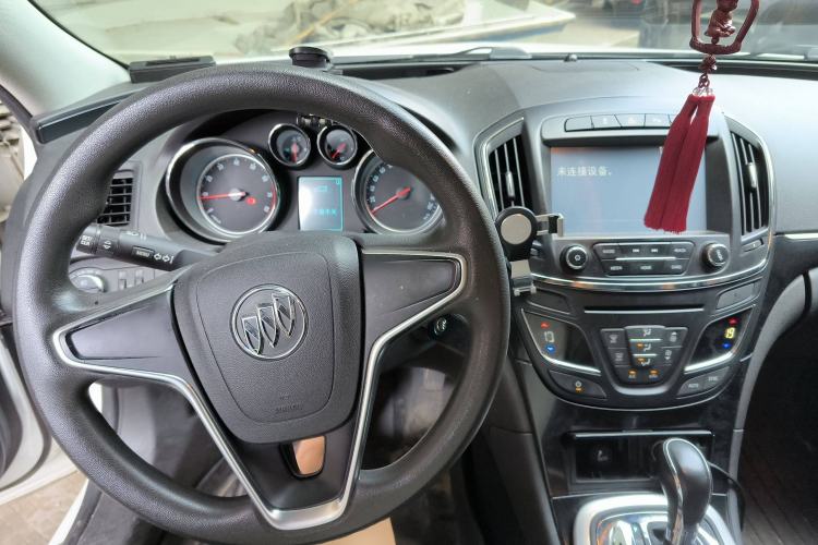 Used Buick Regal 2015 1.6T Leading Technology Model Steering Wheel