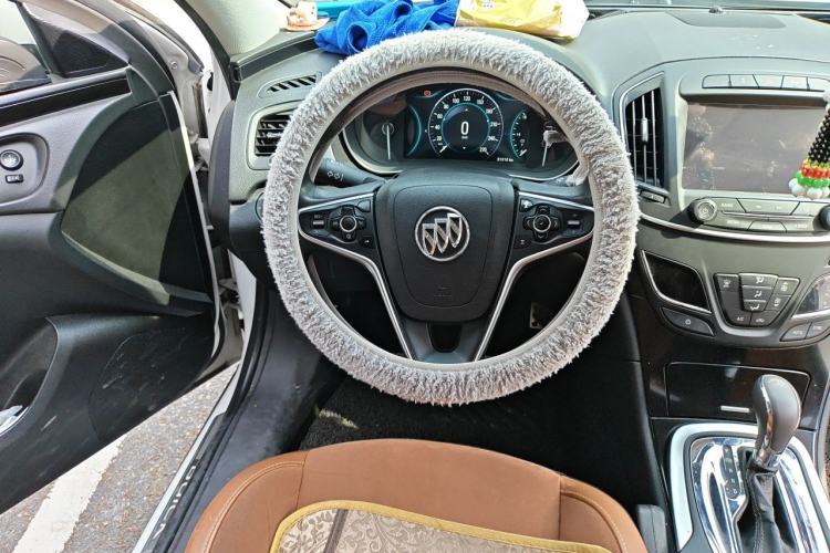 Used Buick Regal 2015 1.6T Elite Tech Model Steering Wheel