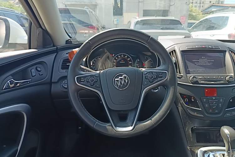 Used Buick Regal 2015 1.6T Elite Tech Model Steering Wheel