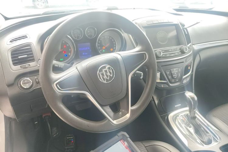 Used Buick Regal 2015 1.6T Leading Technology Model Steering Wheel