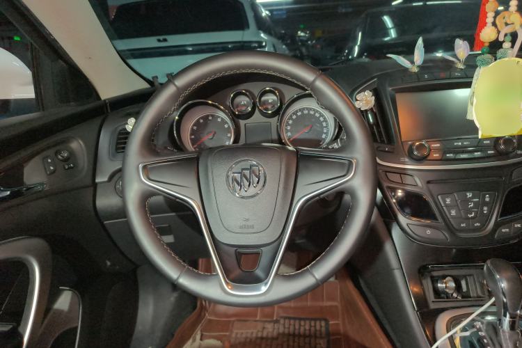 Used Buick Regal 2015 1.6T Leading Technology Model Steering Wheel