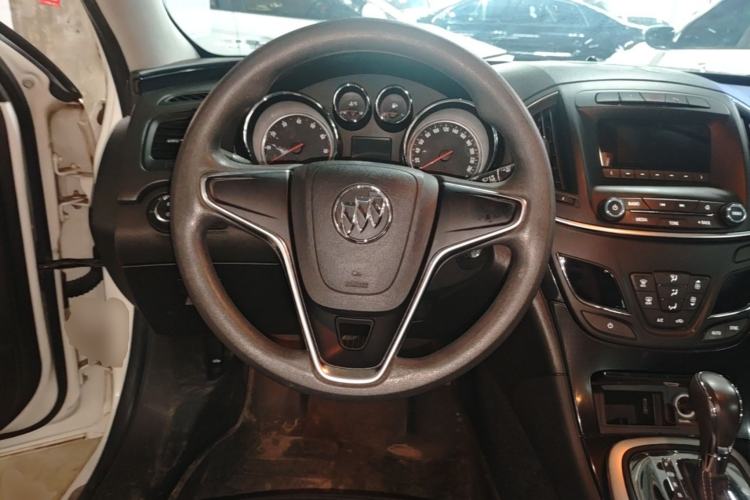 Used Buick Regal 2015 1.6T Leading Technology Model Steering Wheel