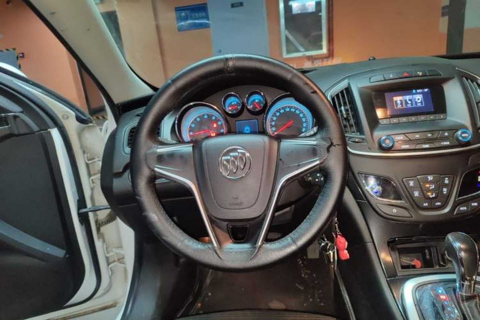Used Buick Regal 2015 1.6T Leading Technology Model Steering Wheel