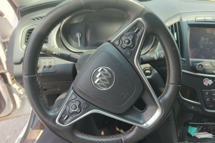 Used Buick Regal 2015 1.6T Elite Tech Model Steering Wheel