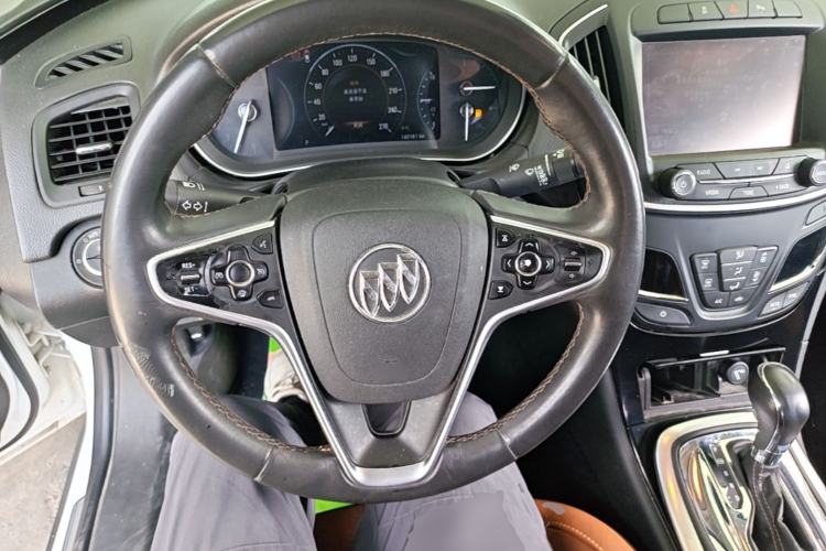 Used Buick Regal 2015 1.6T Elite Tech Model Steering Wheel