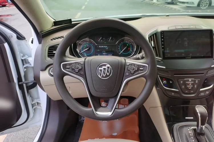 Used Buick Regal 2015 2.0L Elite Fashion Edition Steering Wheel