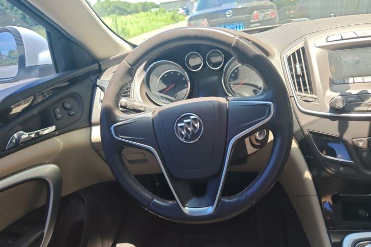 Used Buick Regal 2015 2.0L Leading Fashion Edition Steering Wheel