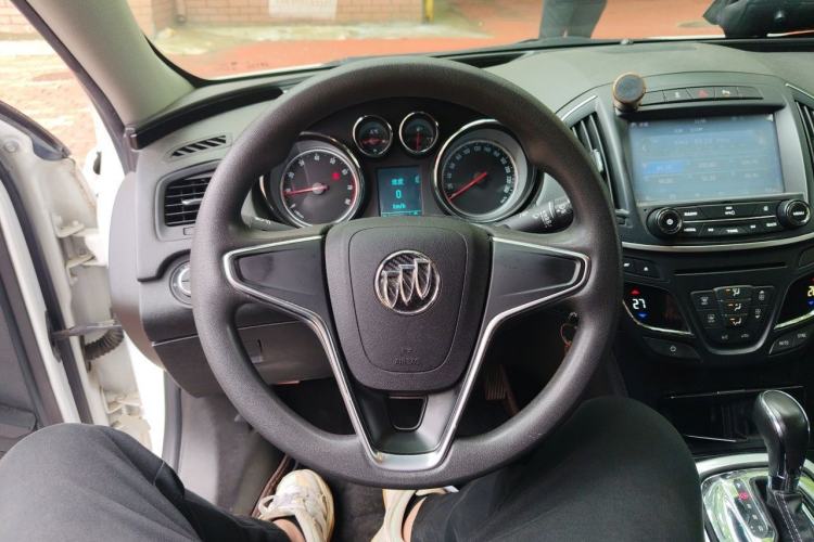 Used Buick Regal 2015 1.6T Leading Technology Model Steering Wheel