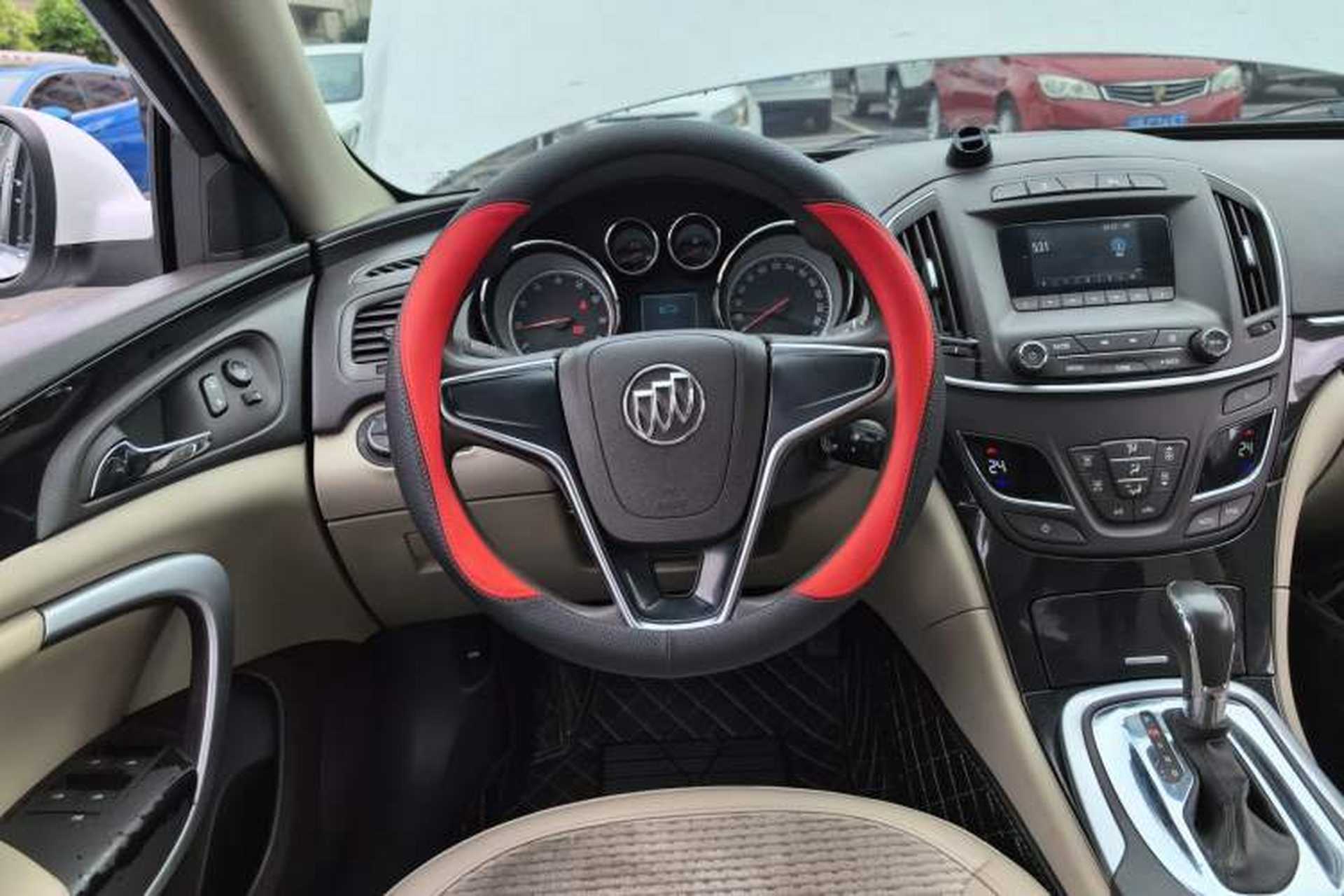 Used Buick Regal 2015 2.0L Leading Fashion Edition Steering Wheel