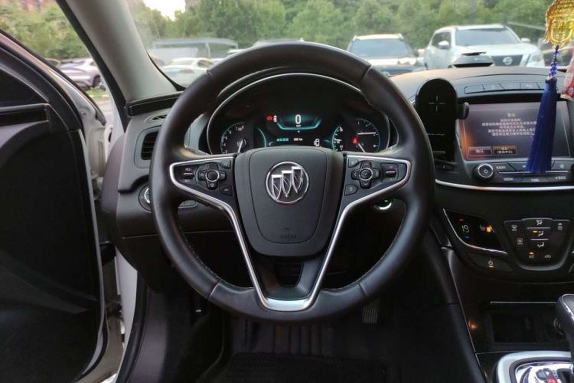 Used Buick Regal 2015 1.6T Elite Tech Model Steering Wheel