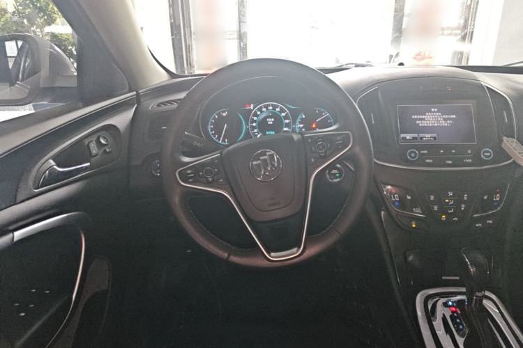 Used Buick Regal 2015 1.6T Elite Tech Model Steering Wheel