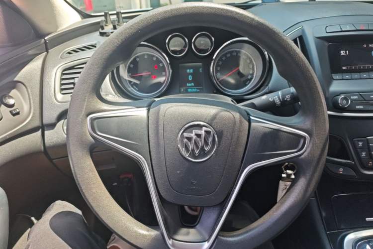 Used Buick Regal 2015 1.6T Leading Technology Model Steering Wheel