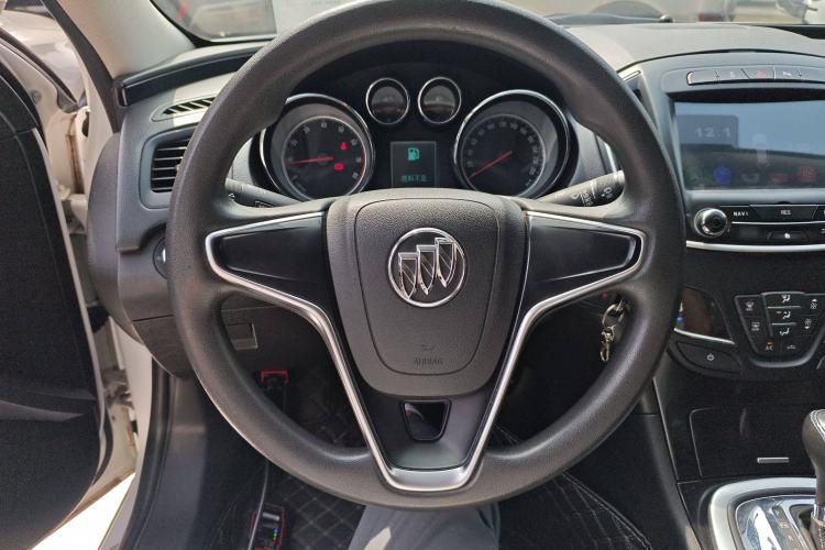 Used Buick Regal 2015 1.6T Leading Technology Model Steering Wheel