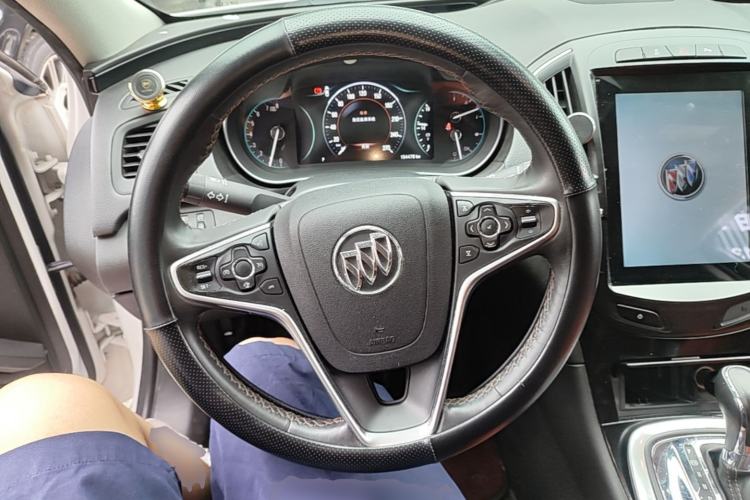 Used Buick Regal 2015 1.6T Elite Tech Model Steering Wheel