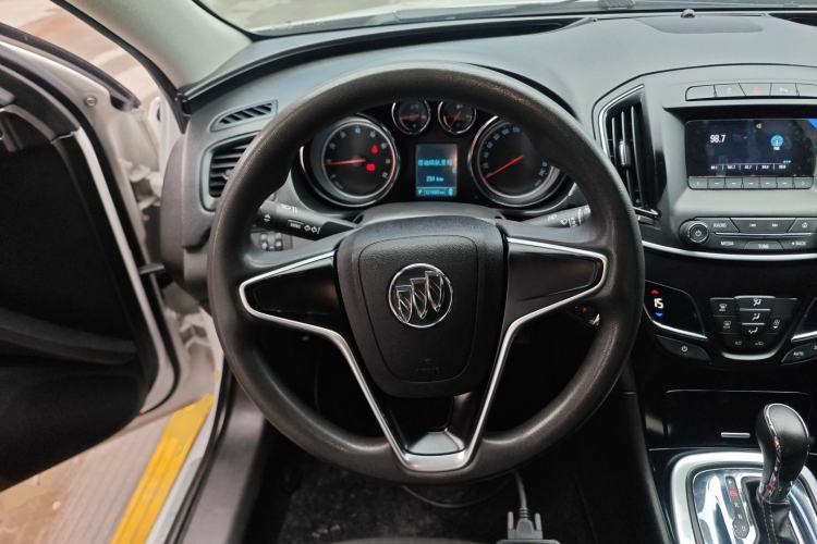 Used Buick Regal 2015 1.6T Leading Technology Model Steering Wheel