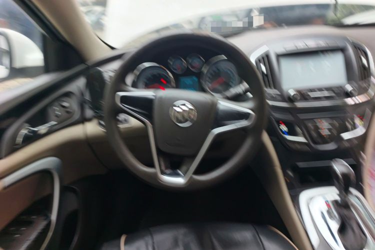 Used Buick Regal 2015 2.0L Leading Fashion Edition Steering Wheel