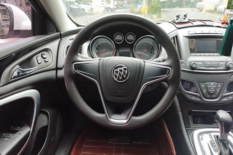 Used Buick Regal 2015 1.6T Leading Technology Model Steering Wheel