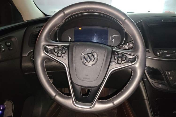 Used Buick Regal 2015 1.6T Elite Tech Model Steering Wheel