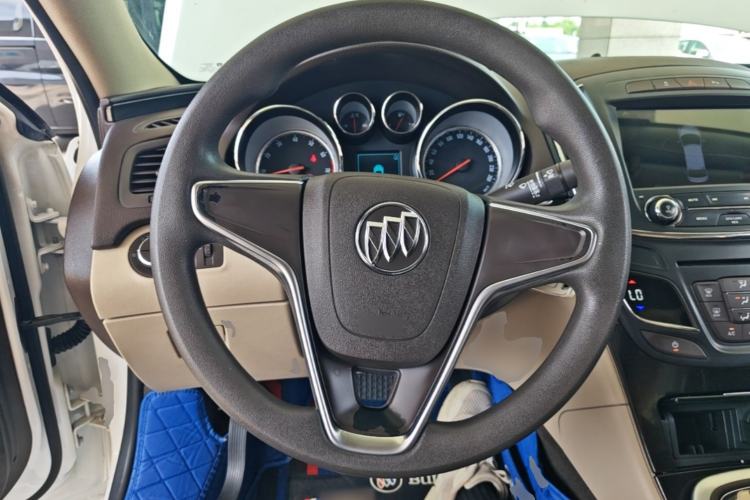 Used Buick Regal 2015 2.0L Leading Fashion Edition Steering Wheel