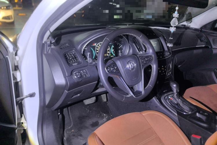 Used Buick Regal 2015 1.6T Elite Tech Model Steering Wheel