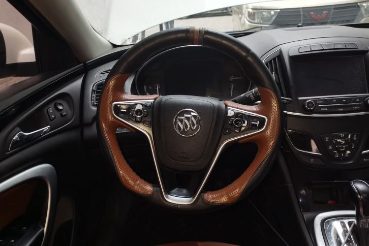 Used Buick Regal 2015 1.6T Elite Tech Model Steering Wheel
