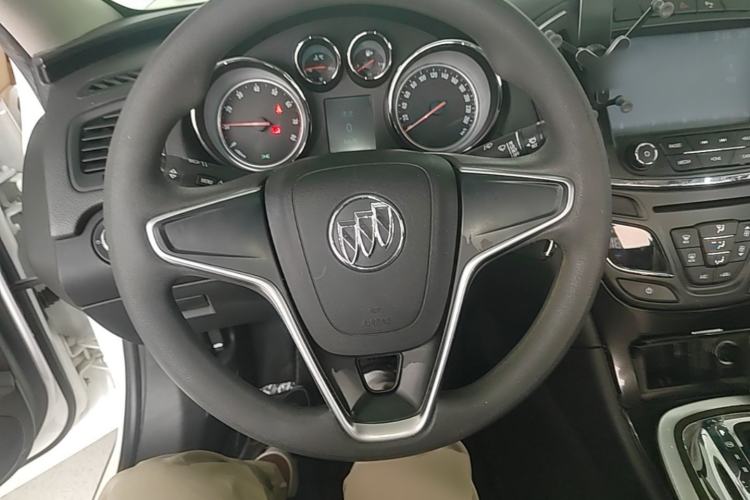 Used Buick Regal 2015 1.6T Leading Technology Model Steering Wheel