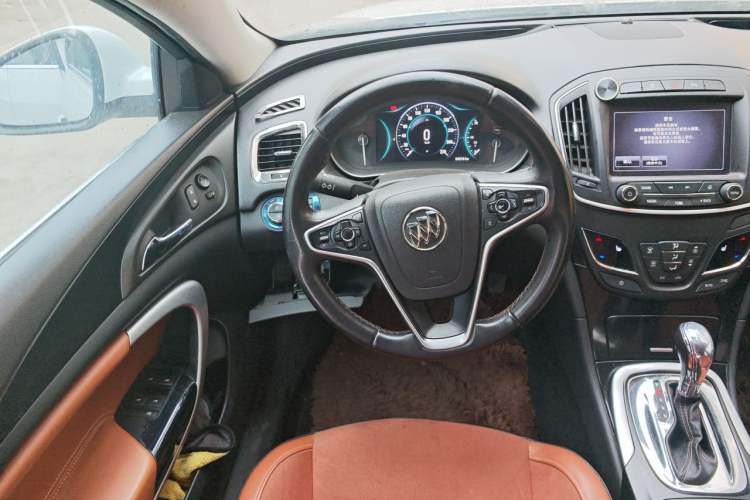 Used Buick Regal 2015 1.6T Elite Tech Model Steering Wheel