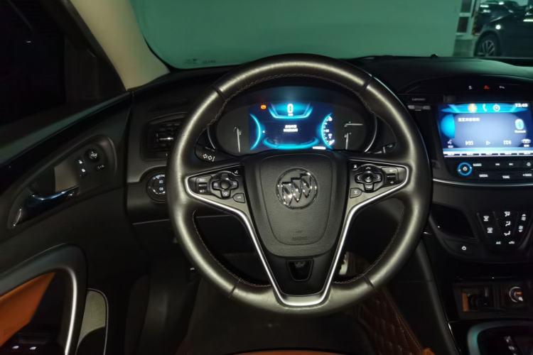 Used Buick Regal 2015 1.6T Elite Tech Model Steering Wheel
