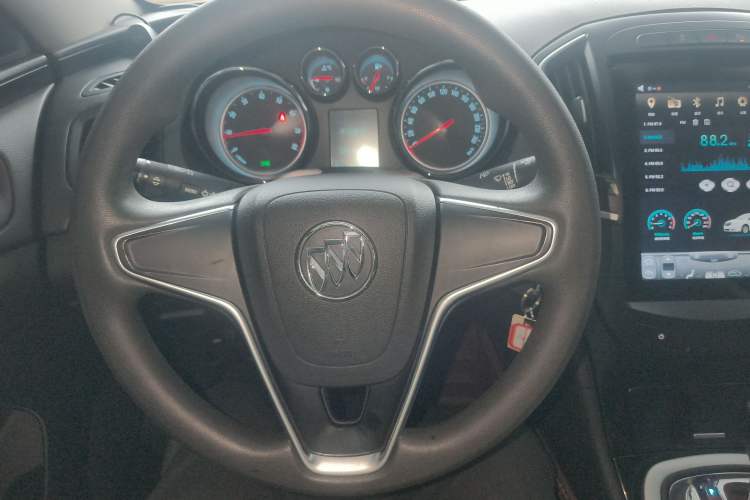 Used Buick Regal 2015 1.6T Leading Technology Model Steering Wheel