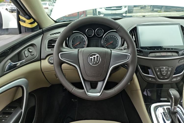 Used Buick Regal 2015 2.0L Leading Fashion Edition Steering Wheel