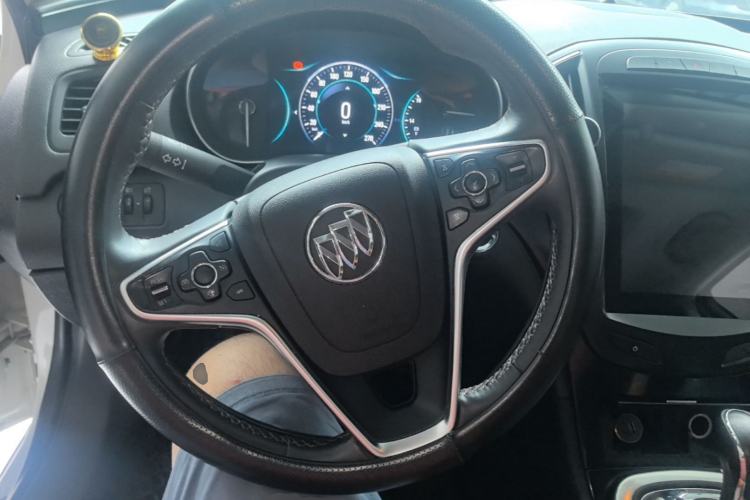 Used Buick Regal 2015 1.6T Elite Tech Model Steering Wheel