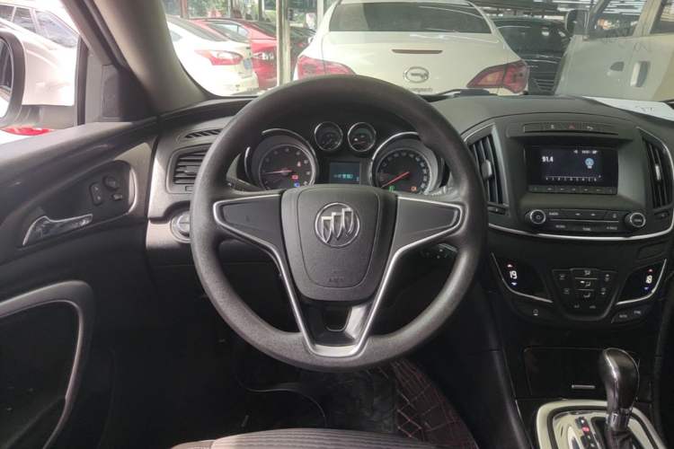 Used Buick Regal 2015 1.6T Leading Technology Model Steering Wheel