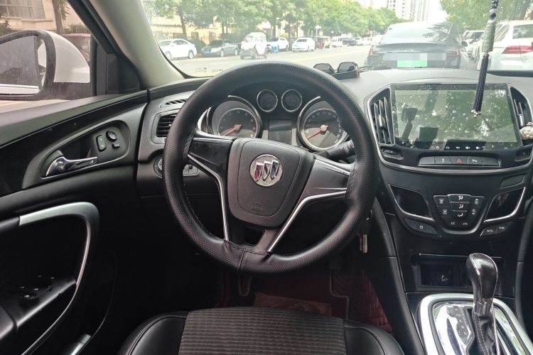 Used Buick Regal 2015 1.6T Leading Technology Model Steering Wheel