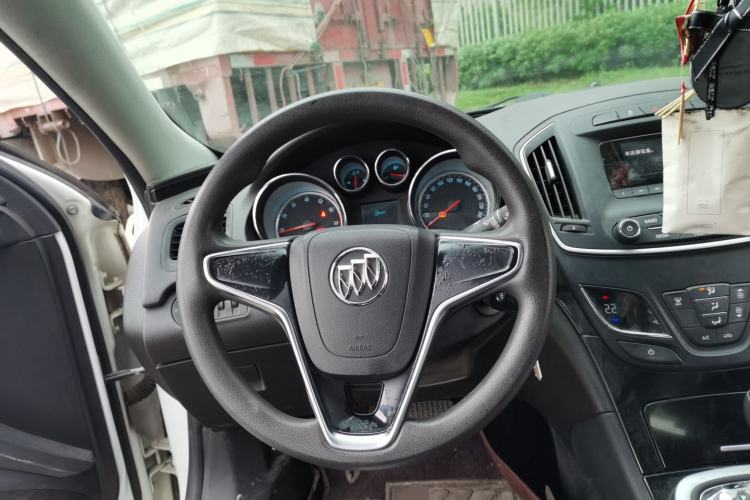 Used Buick Regal 2015 1.6T Leading Technology Model Steering Wheel
