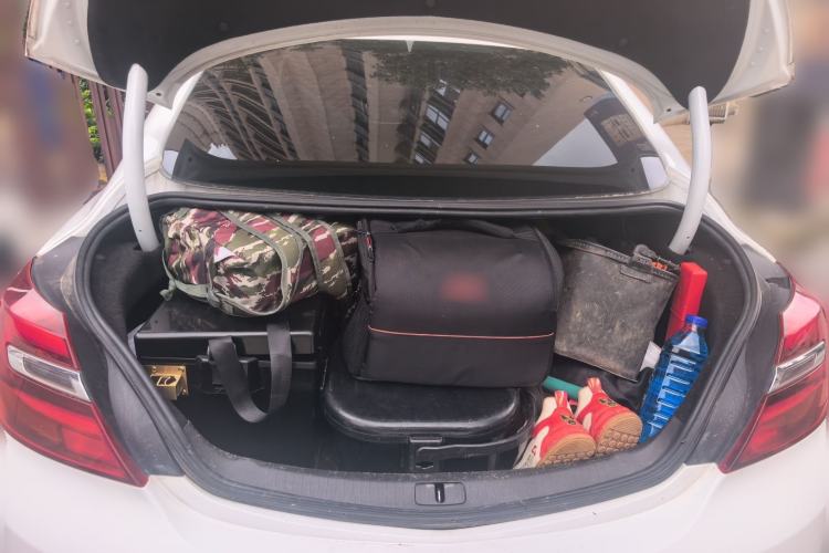 Used Buick Regal 2015 2.0L Elite Fashion Edition Trunk