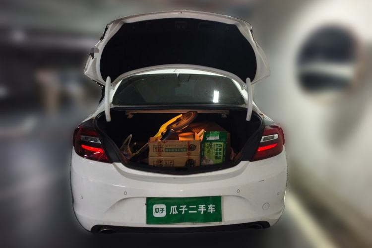 Used Buick Regal 2015 1.6T Fashion Tech Model Trunk