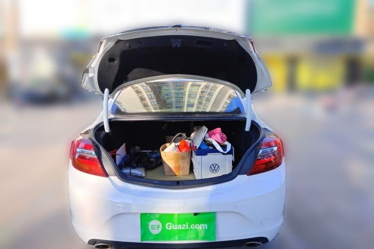 Used Buick Regal 2015 2.0L Elite Fashion Edition Trunk