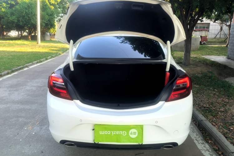 Used Buick Regal 2015 1.6T Leading Technology Model Trunk