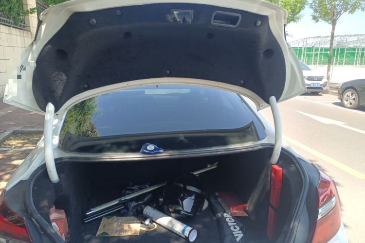 Used Buick Regal 2015 1.6T Elite Tech Model Trunk