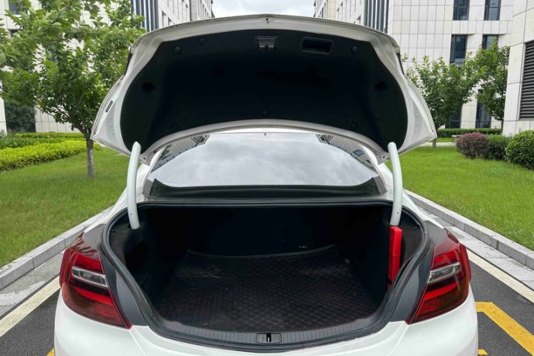 Used Buick Regal 2015 1.6T Leading Technology Model Trunk