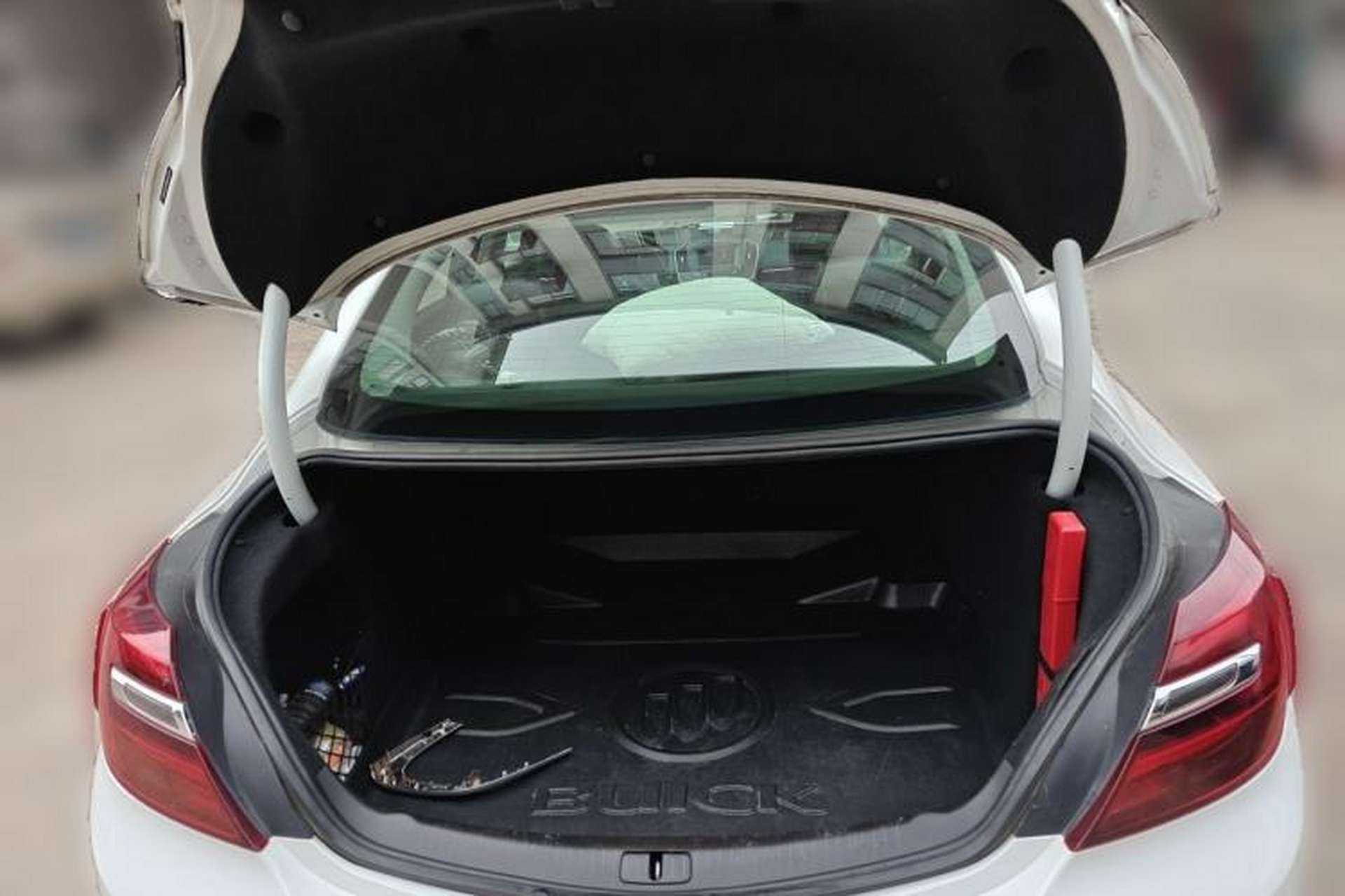 Used Buick Regal 2015 1.6T Leading Technology Model Trunk