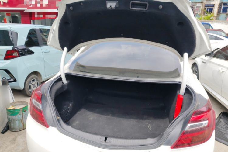 Used Buick Regal 2015 1.6T Leading Technology Model Trunk