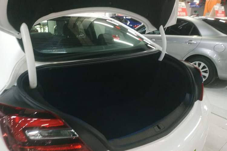 Used Buick Regal 2015 1.6T Leading Technology Model Trunk