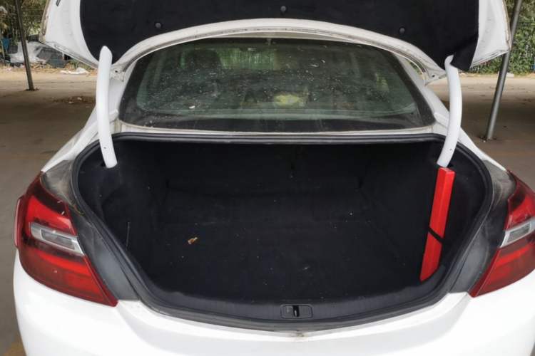 Used Buick Regal 2015 GS 2.0T Grand Sport Edition Trunk